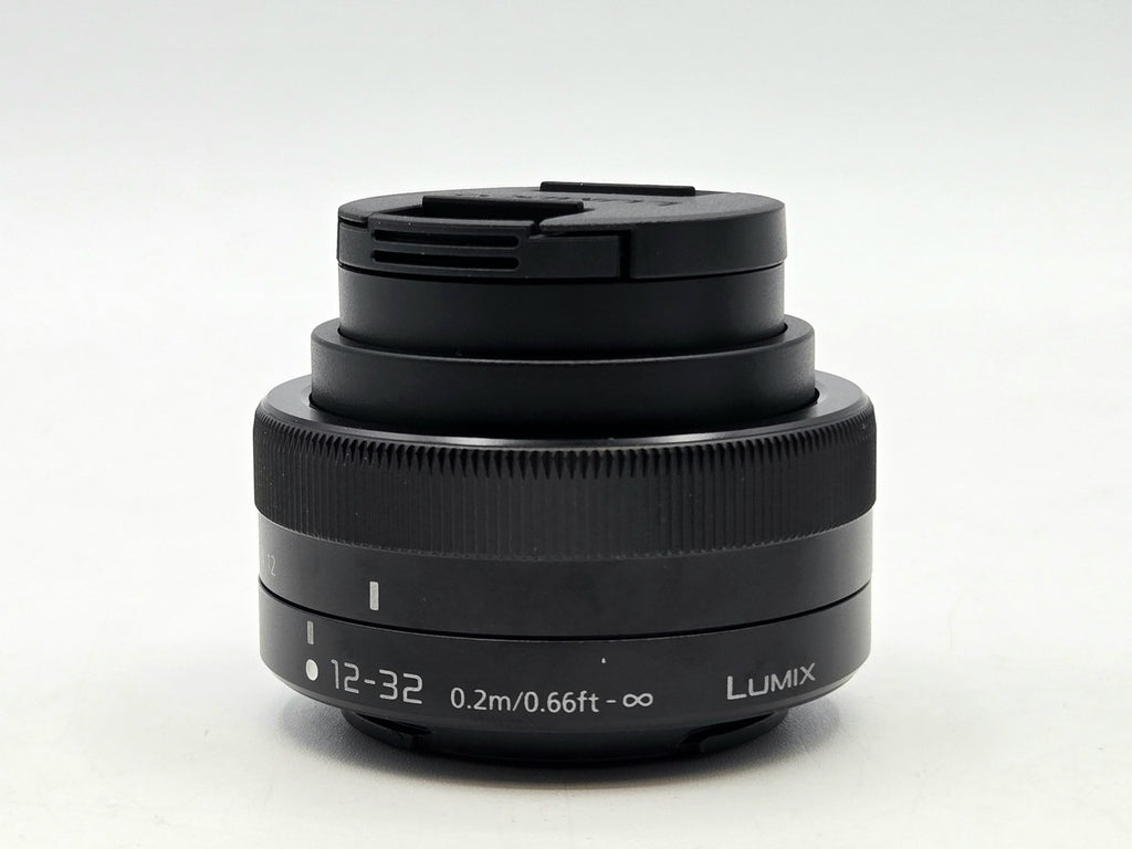 Panasonic Lumix G100D - retail packaging