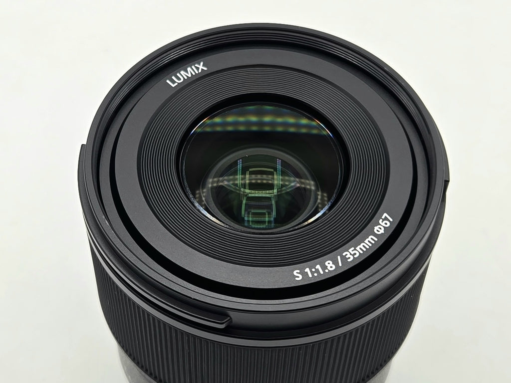 Panasonic Lumix S 35mm f/1.8 - mount view