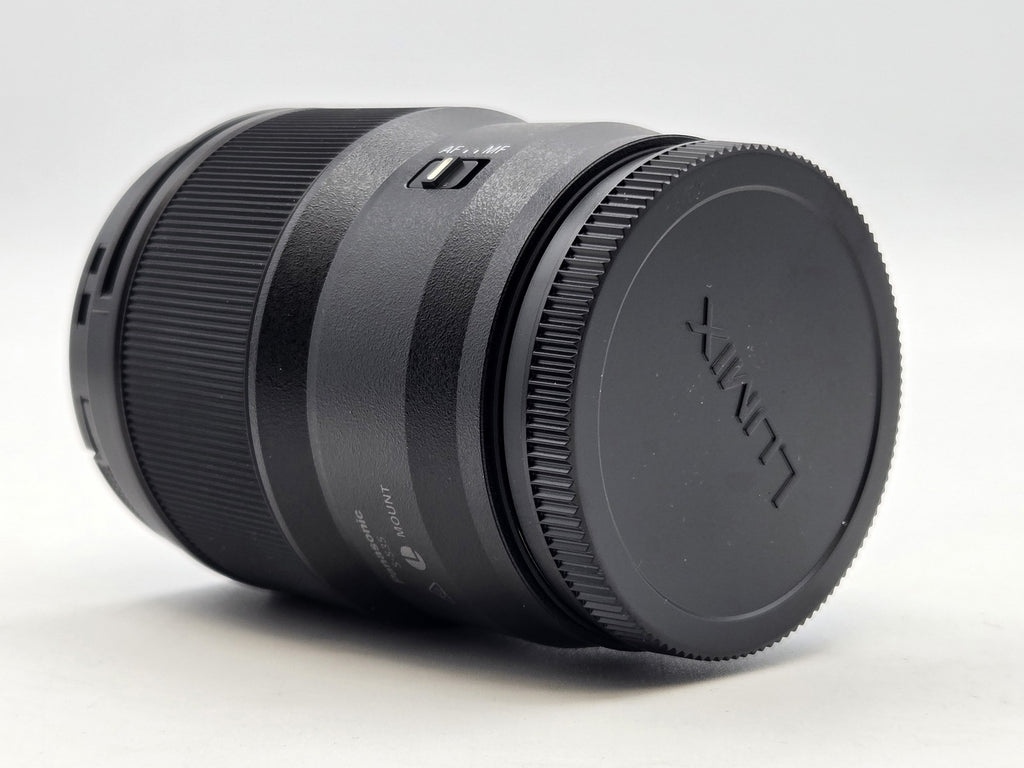 Panasonic Lumix S 35mm f/1.8 - control detail